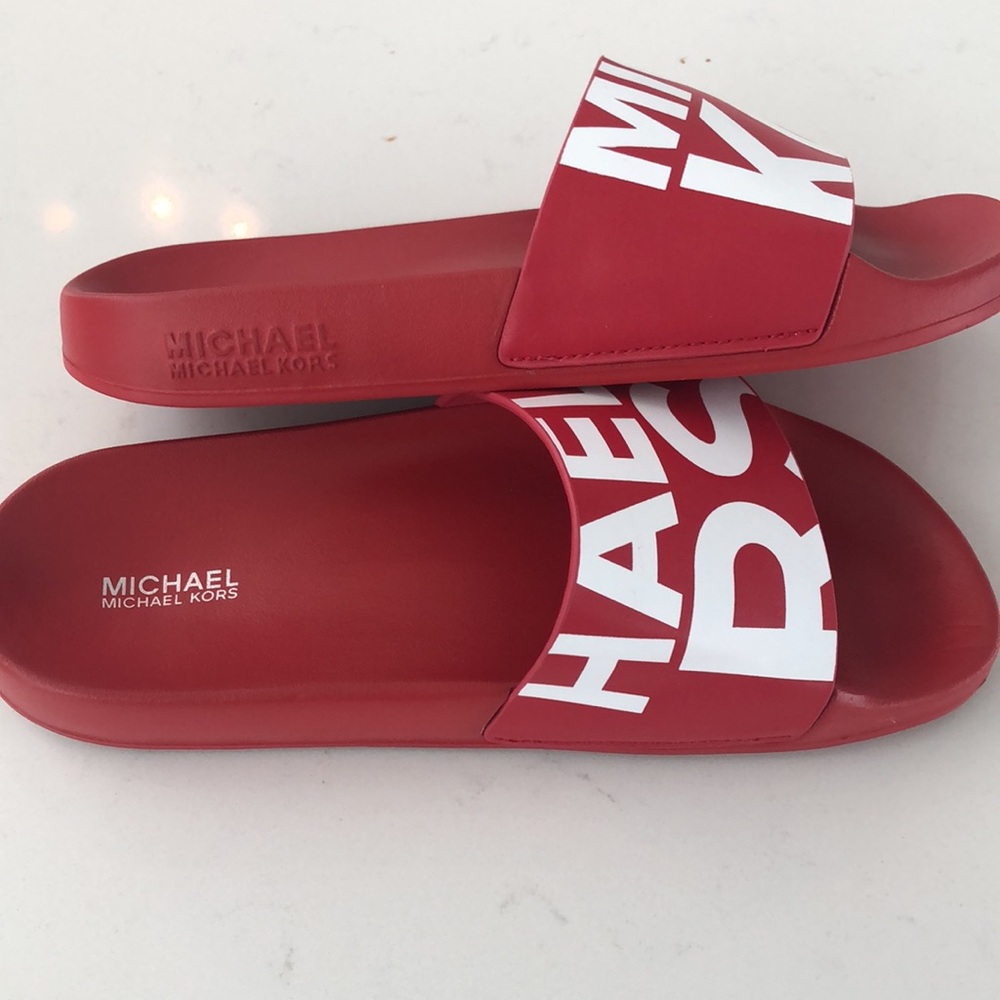Brand New Red MK Red Flats ! ♥️♥️ - Picture 5 of 5